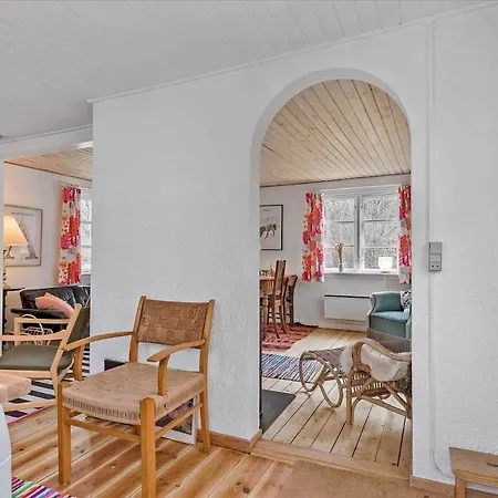 4720-ronne-stampen-vej-2-hus-18 * 伦讷